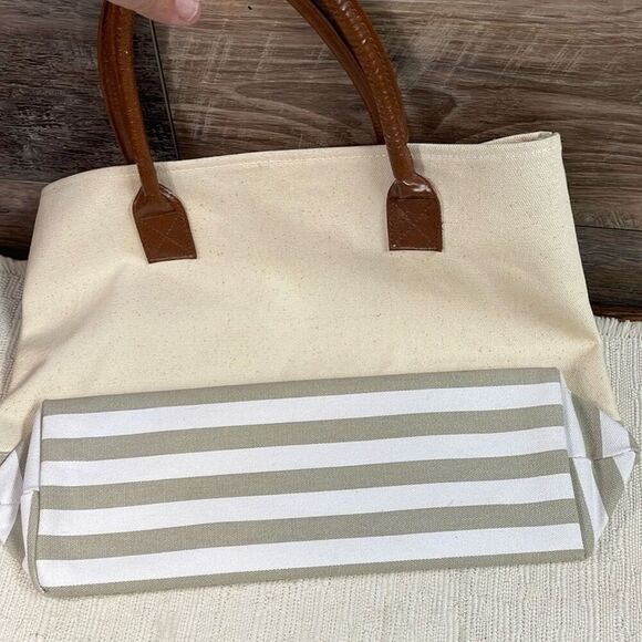 HOME EMBELLISH COLLECTION Monogrammed K Canvas Tote Beach Overnight Bag Large - Picture 6 of 8